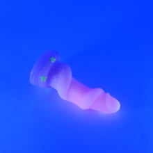 Load image into Gallery viewer, 32SKG60 Celia Small 0030 UV GITD
