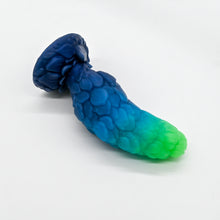 Load image into Gallery viewer, B3XJD83 Flora Medium 0020 UV GITD
