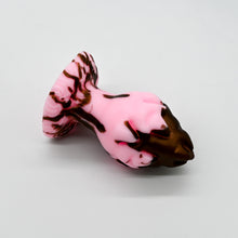 Load image into Gallery viewer, F3SJD88 Dragonfruit Plug Medium 0030 UV GITD
