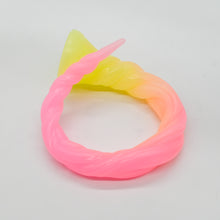 Load image into Gallery viewer, S3SJE55 Sera's Horn Medium 0030 UV GITD

