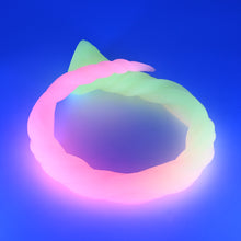 Load image into Gallery viewer, S4SJE57 Sera's Horn Large 0030 UV GITD
