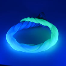 Load image into Gallery viewer, S4XJE58 Sera's Horn Large 0020 UV GITD
