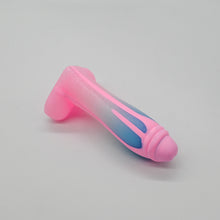 Load image into Gallery viewer, Q2MHE47 Aquus Small 0050 UV GITD
