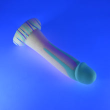 Load image into Gallery viewer, Z3XJG79 Caelus Medium 0020 UV GITD
