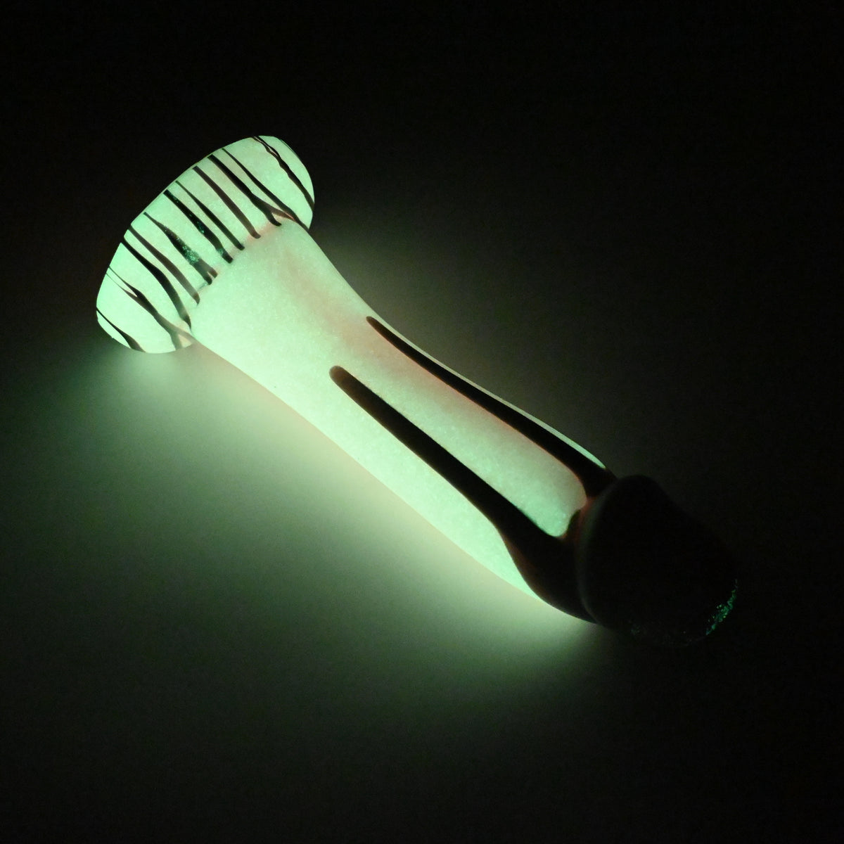 Z3XJG79 Caelus Medium 0020 UV GITD