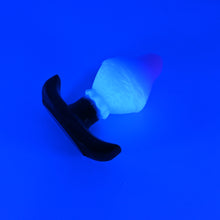 Load image into Gallery viewer, F2MKH09 Cylo Plug Small 0050 UV GITD

