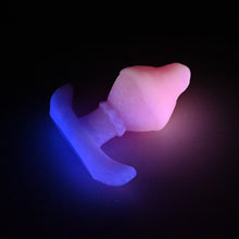 Load image into Gallery viewer, F3SKH10 Cylo Plug Medium 0030 UV GITD
