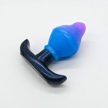 Load image into Gallery viewer, F4MKH15 Cylo Plug Large 0050 UV GITD

