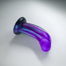 Load image into Gallery viewer, G2SHE18 Ignis Small 0030 UV GITD
