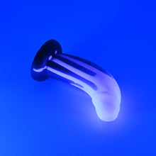 Load image into Gallery viewer, G2SHE18 Ignis Small 0030 UV GITD
