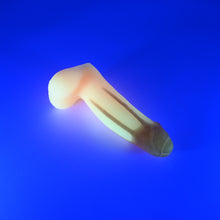 Load image into Gallery viewer, R2MJG18 Orion Small 0050 UV GITD
