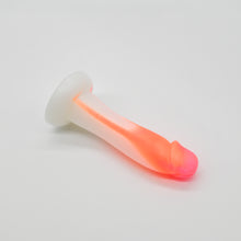 Load image into Gallery viewer, Z2MHF03 Caelus Small 0050 UV GITD
