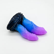 Load image into Gallery viewer, 23MKG47 Vasuki Medium 0050 UV GITD
