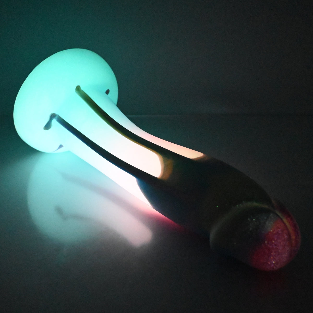 Z4SFD46 Caelus Large 0030 UV GITD