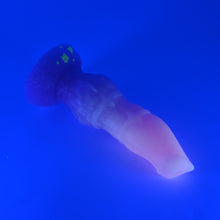 Load image into Gallery viewer, H2SKH19 Hellion Small 0030 UV GITD
