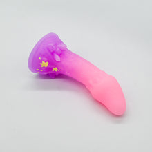 Load image into Gallery viewer, V2SKH99 Vaeriya Small 0030 UV GITD
