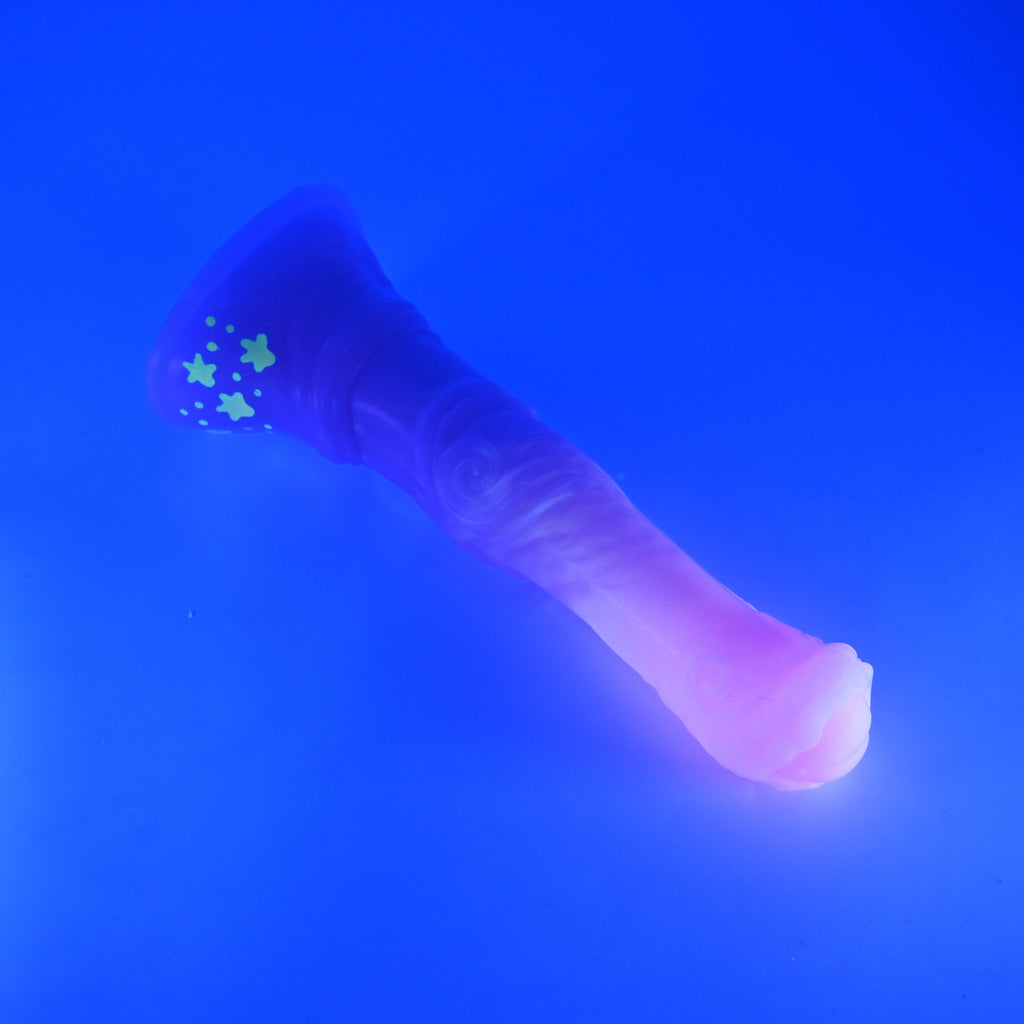 U3SKH95 Cirrus Medium 0030 UV GITD