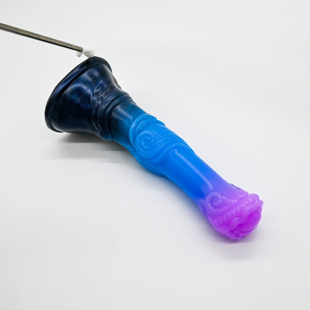 U3MKH98 Cirrus Medium 0050 UV GITD *FLOP*