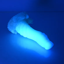 Load image into Gallery viewer, S2MFC76 Snark Small 0050 UV GITD
