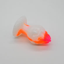 Load image into Gallery viewer, F3MHE15 Dragonfruit Plug Medium 0050 UV GITD
