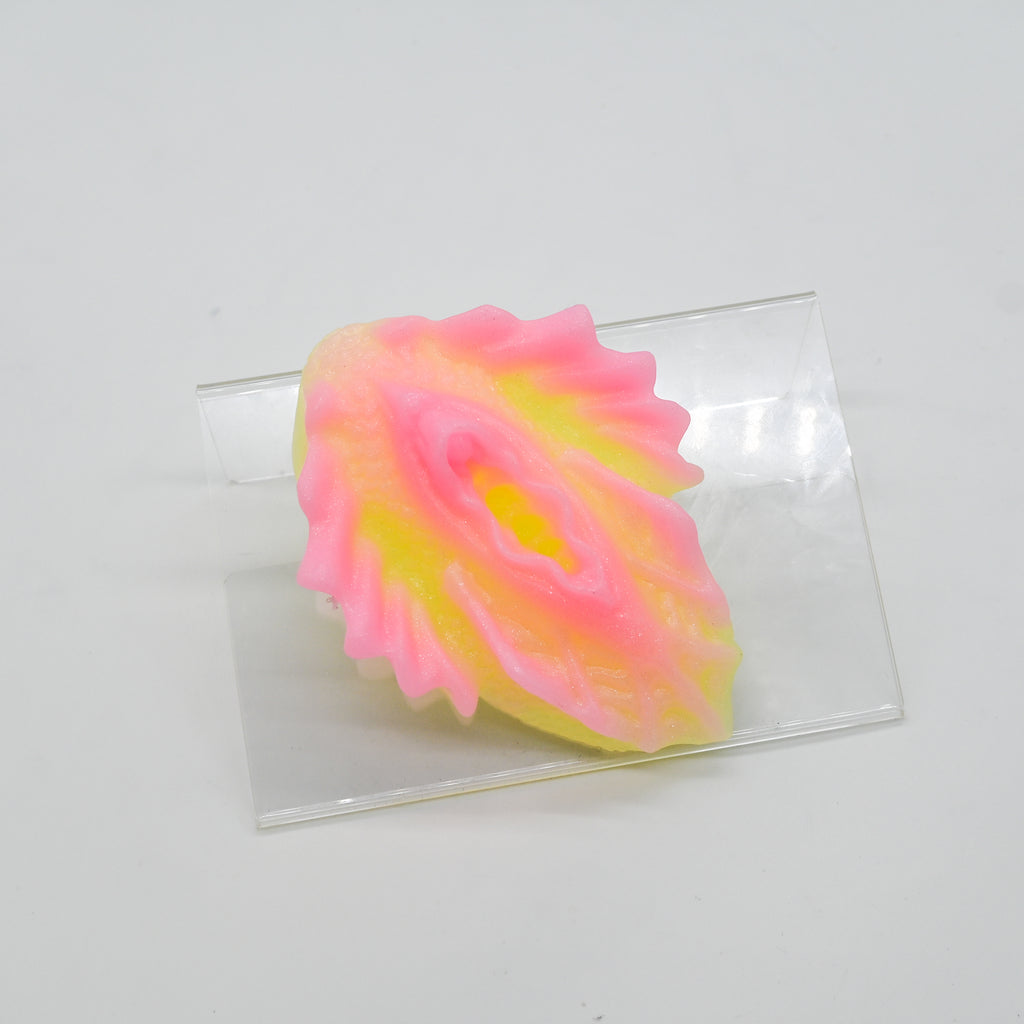 C2MKJ85 Calypso Small 0050 UV GITD