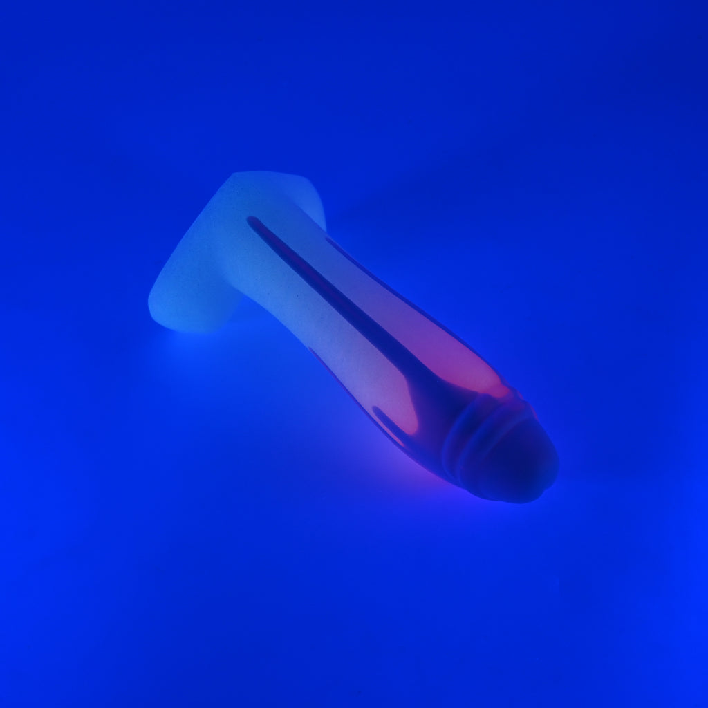 Q2SKK42 Aquus Small 0030 UV GITD