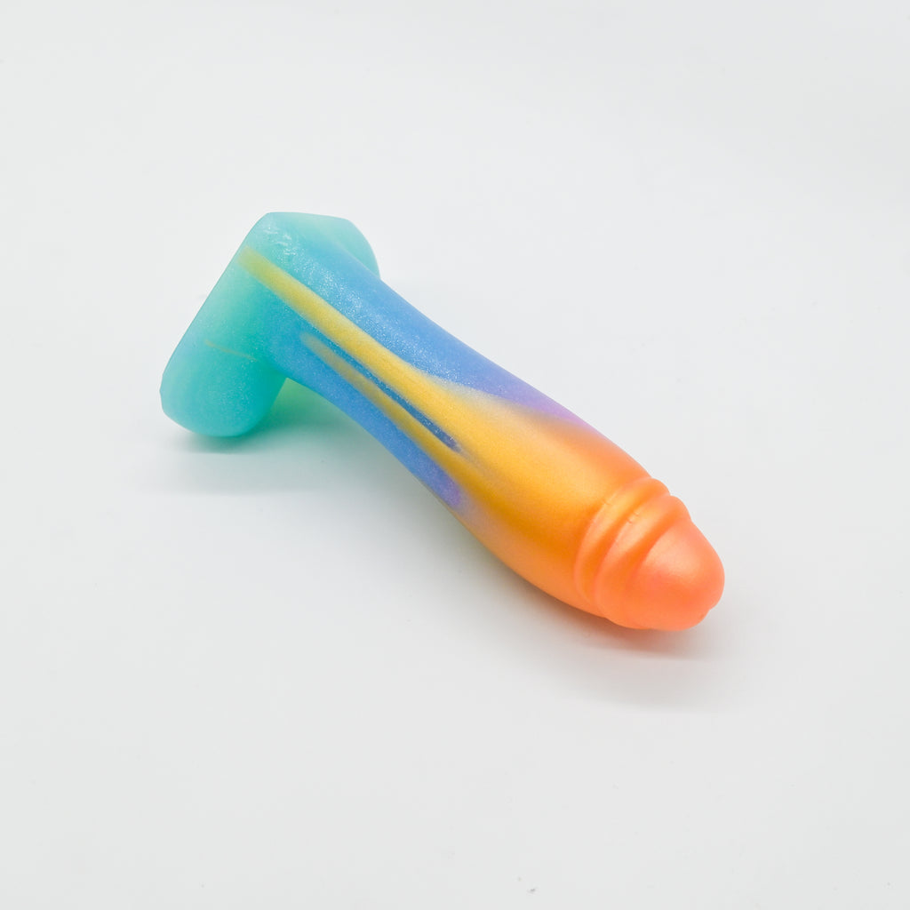 Q2MKK44 Aquus Small 0050 UV GITD