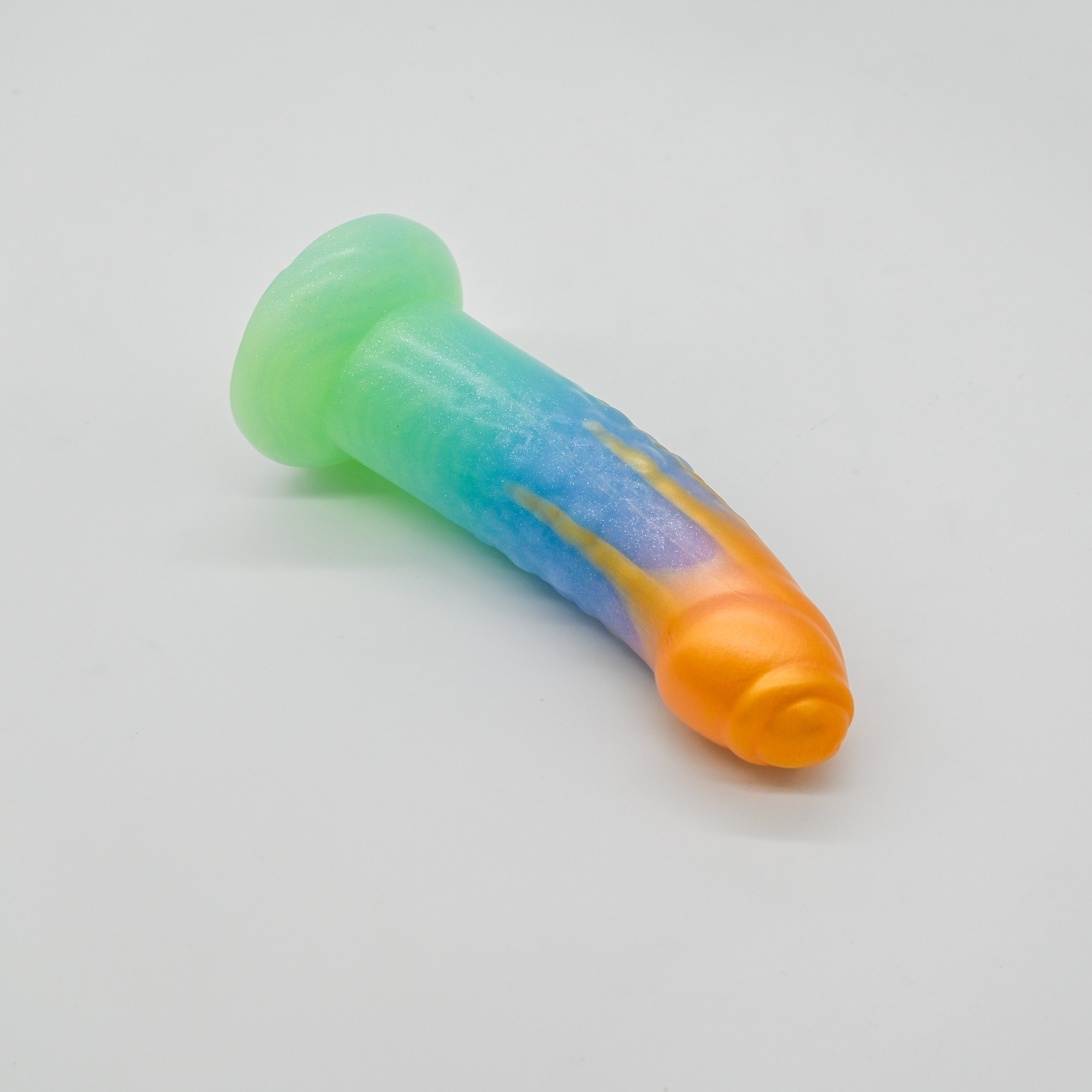 T2MKK67 Titan Small 0050 UV GITD
