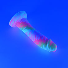 Load image into Gallery viewer, Z2SHG53 Caelus Small 0030 UV GITD
