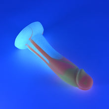 Load image into Gallery viewer, Z2SHG54 Caelus Small 0030 UV GITD
