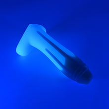 Load image into Gallery viewer, Q2SJH81 Aquus Small 0030 UV GITD CS
