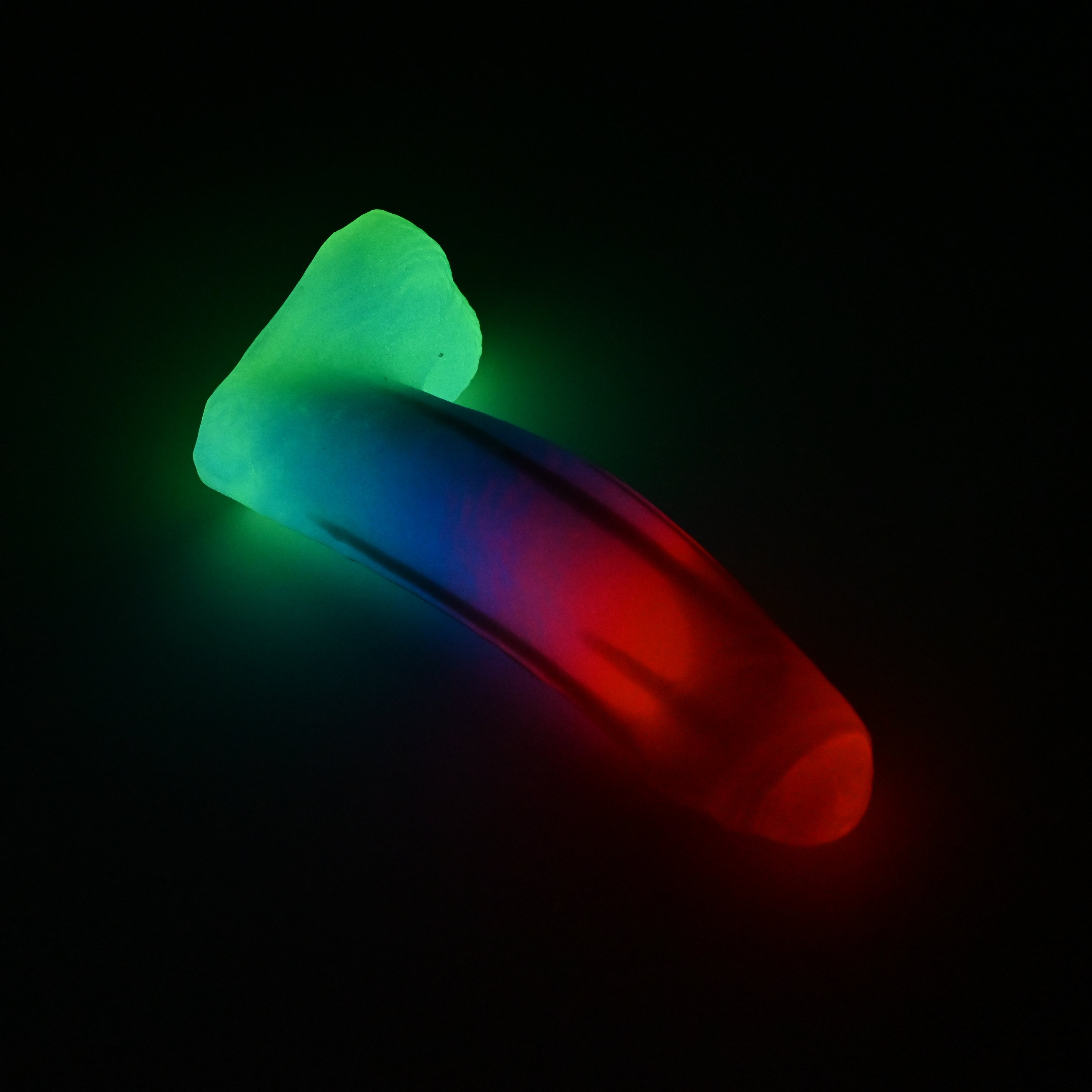 R3MKK61 Orion Medium 0050 UV GITD
