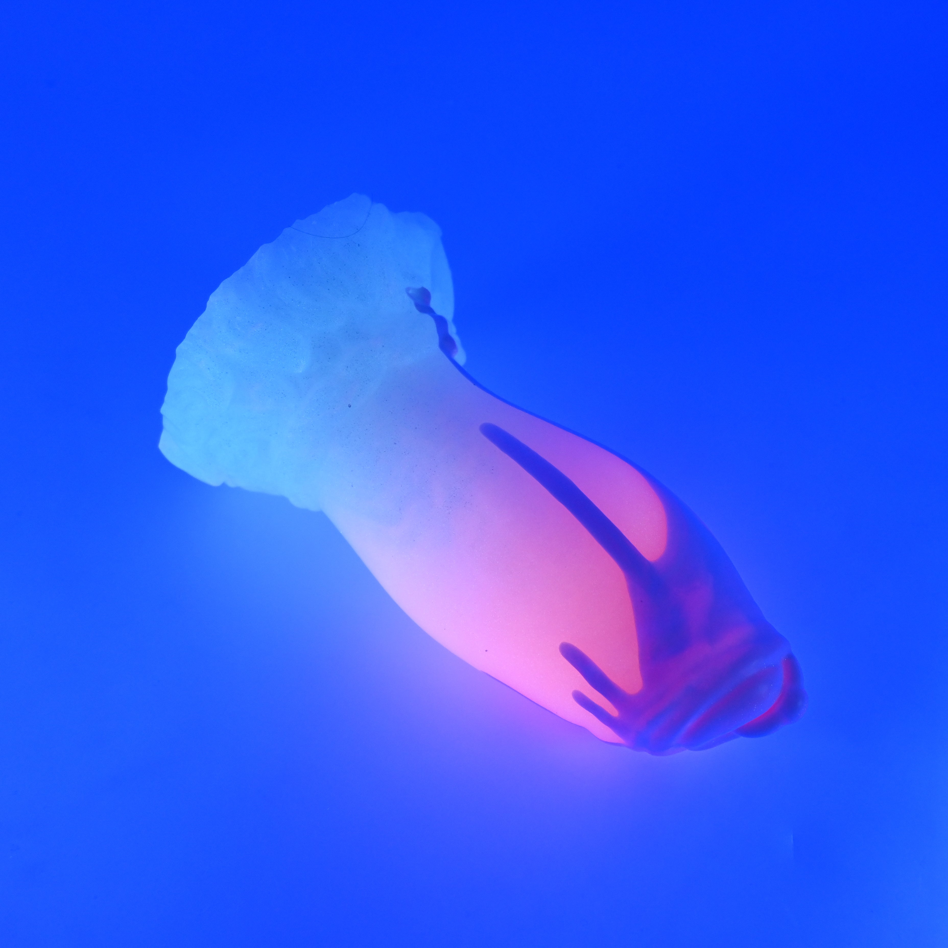 83SKJ55 Hue Medium 0030 UV GITD