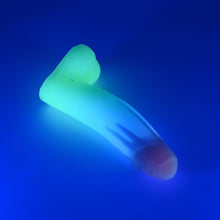 Load image into Gallery viewer, R2MJH93 Orion Small 0050 UV GITD CS
