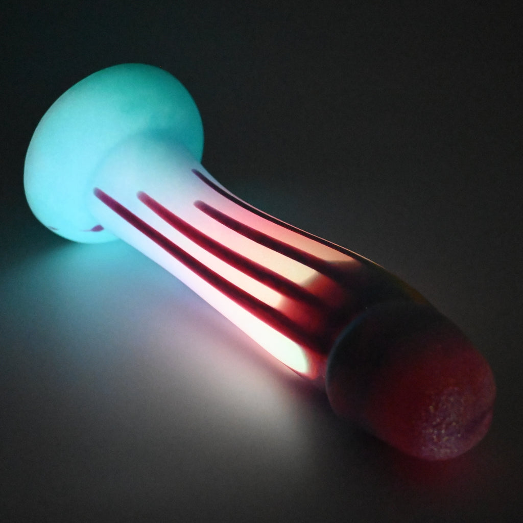 Z4SGG37 Caelus Large 0030 UV GITD