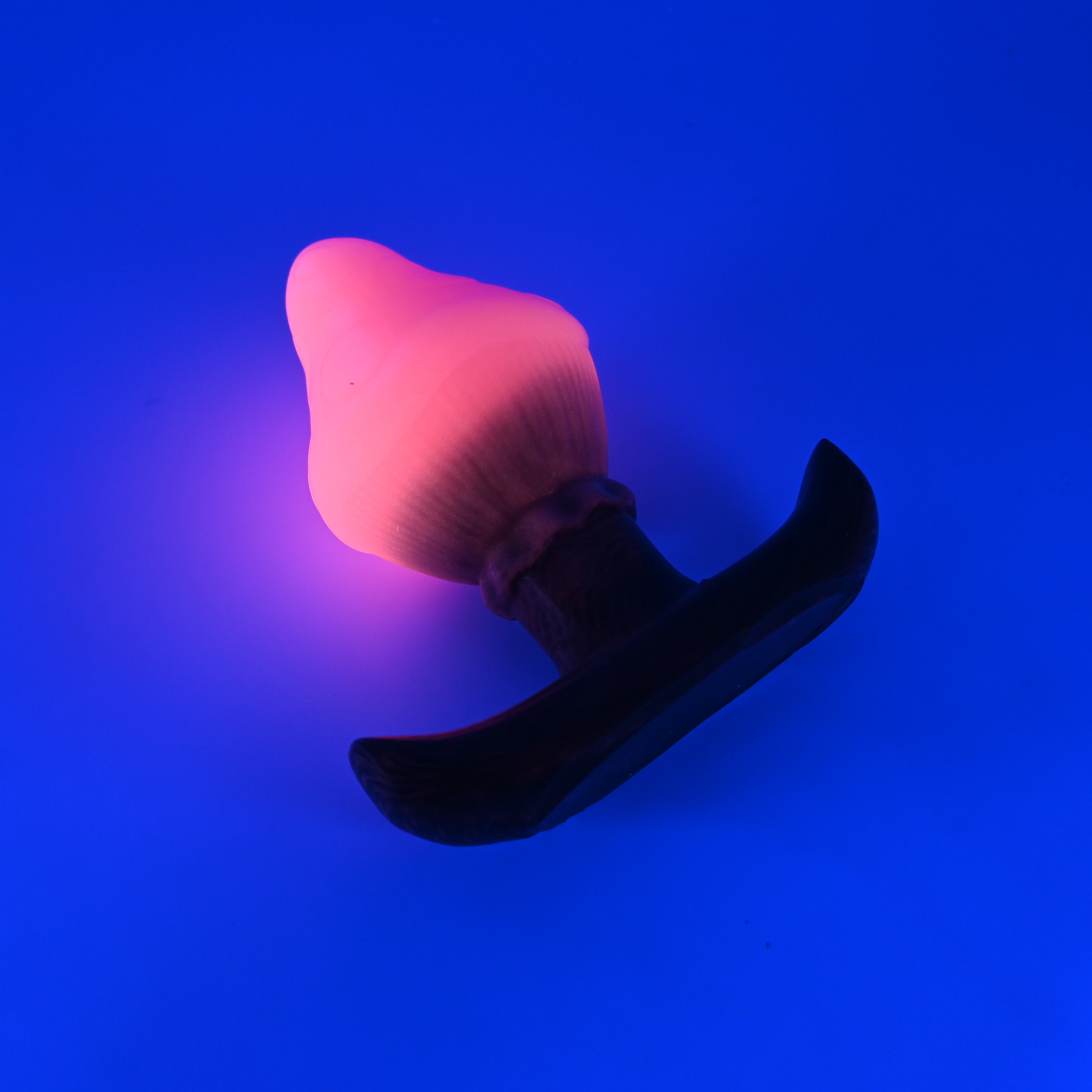 F3SKJ92 Cylo Plug Medium 0030 UV GITD