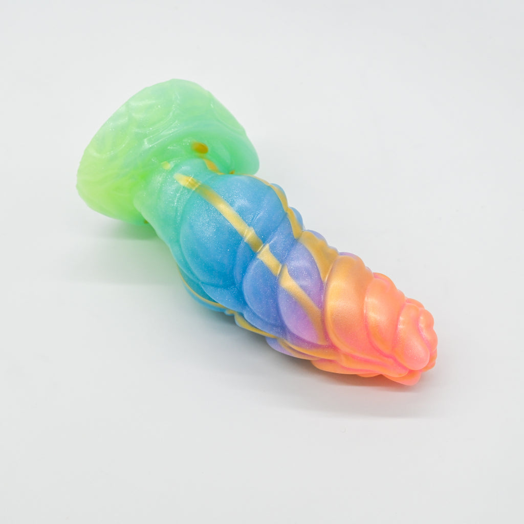 P3MKK36 Pluto Medium 0050 UV GITD