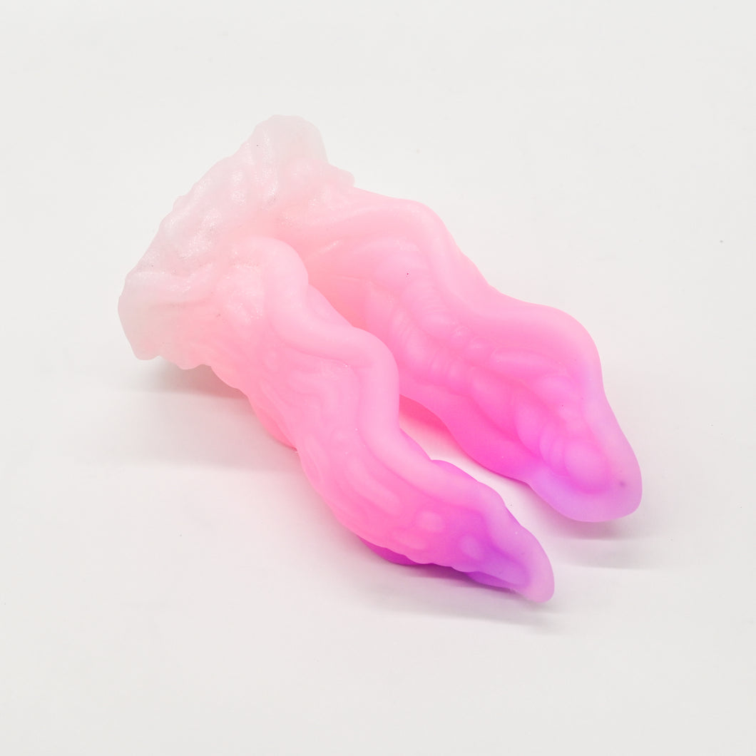 A3XHF17 Alara Medium 0020 UV GITD