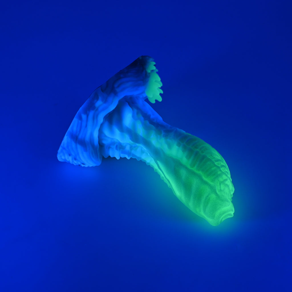 X2SKL02 Shin Small 0030 UV GITD CS
