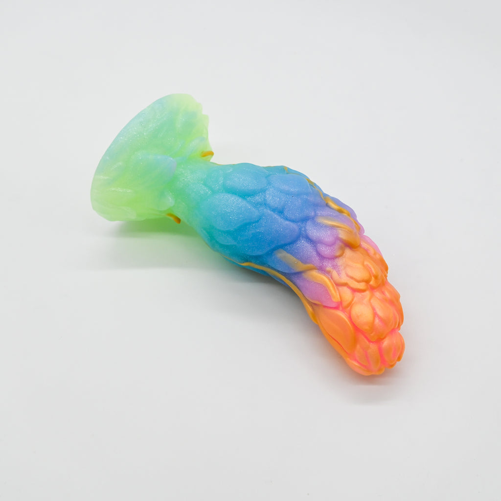 B2MKJ79 Flora Small 0050 UV GITD