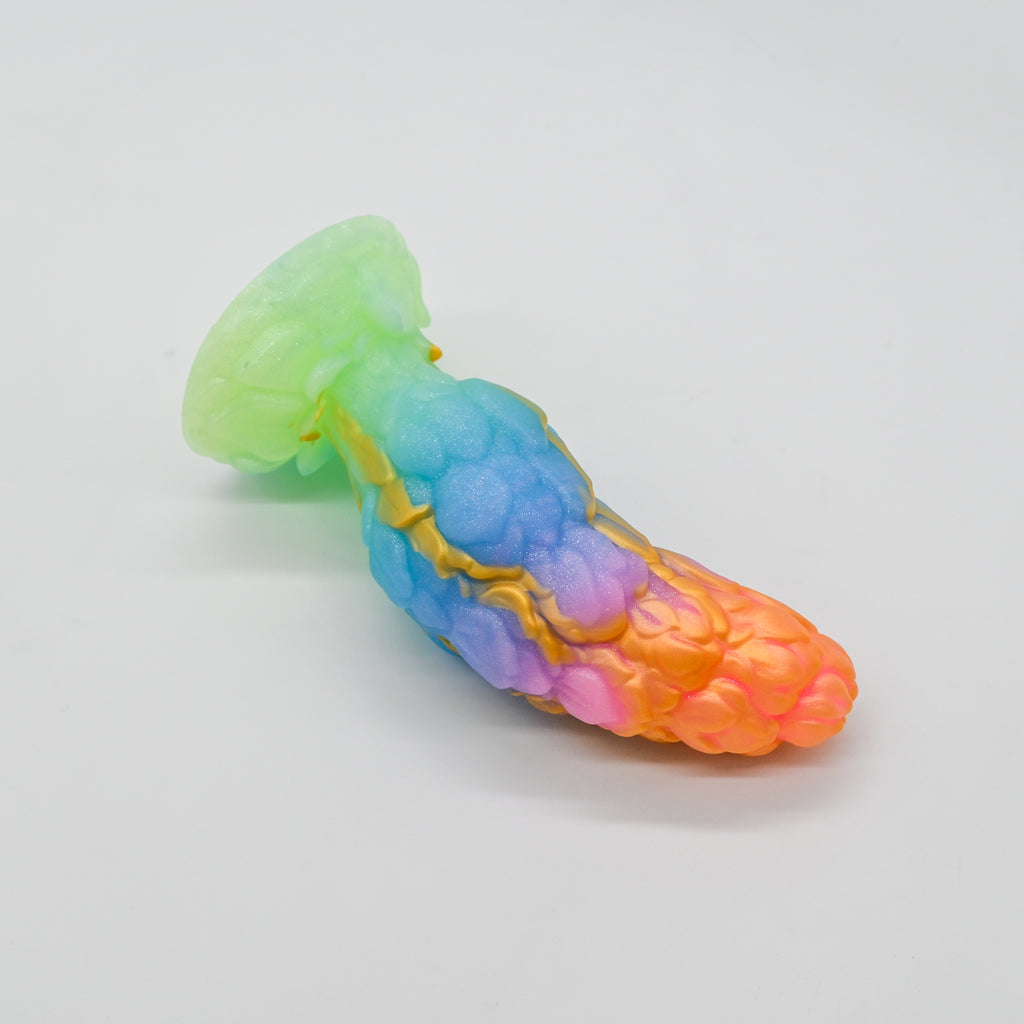 B2MKJ79 Flora Small 0050 UV GITD