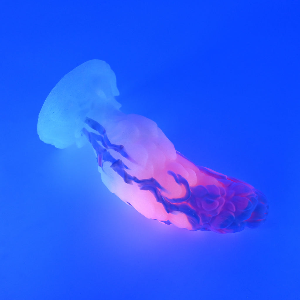 B3SKJ80 Flora Medium 0030 UV GITD