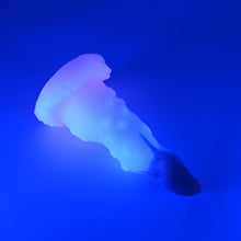 Load image into Gallery viewer, N2XJH69 Nereid Small 0020 UV GITD CS
