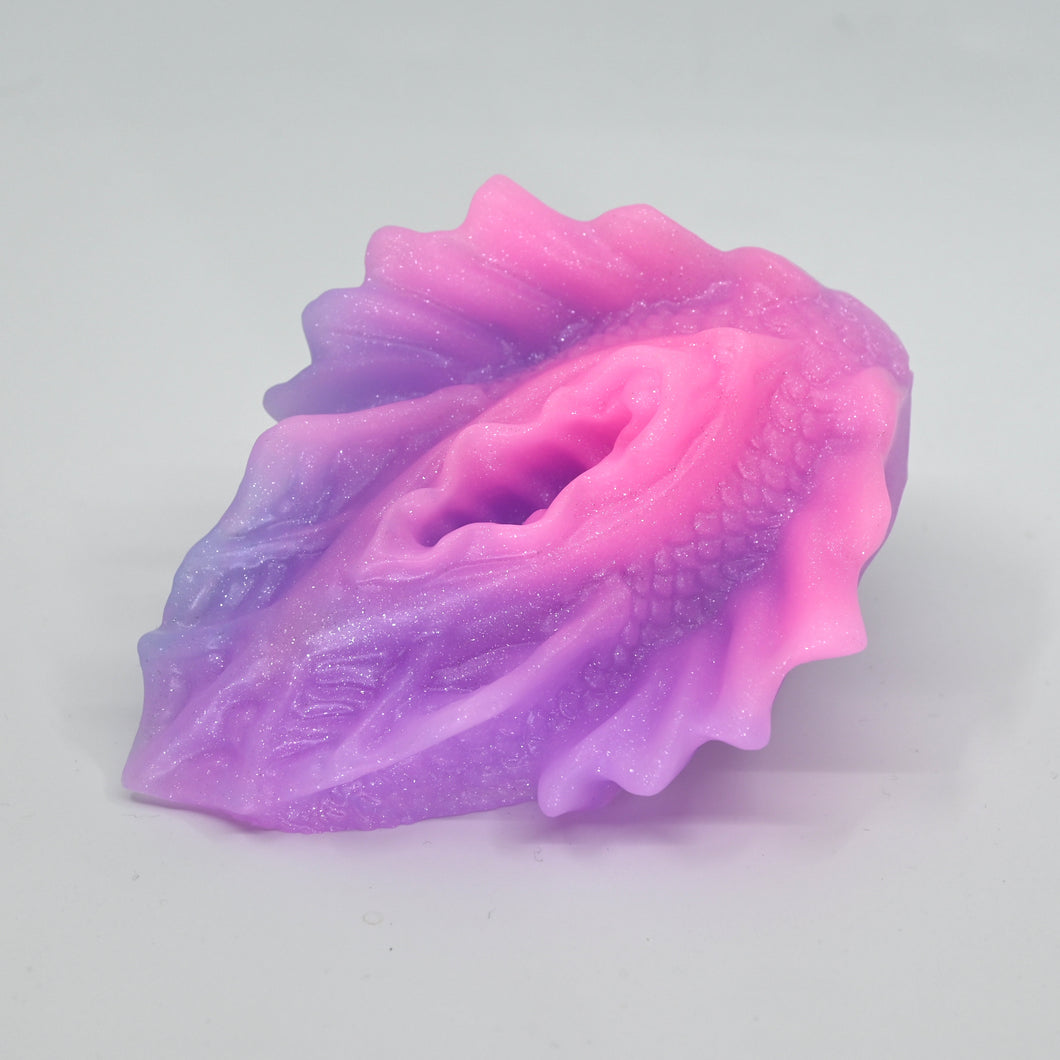 C2MGG57 Calypso Small 0050 UV GITD