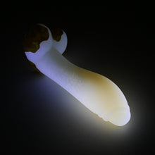 Load image into Gallery viewer, Q3SJL93 Aquus Medium 0030 UV GITD
