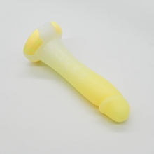 Load image into Gallery viewer, Z2SJM53 Caelus Small 0030 UV GITD
