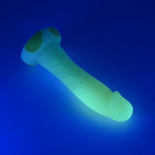 Load image into Gallery viewer, Z2SJM53 Caelus Small 0030 UV GITD
