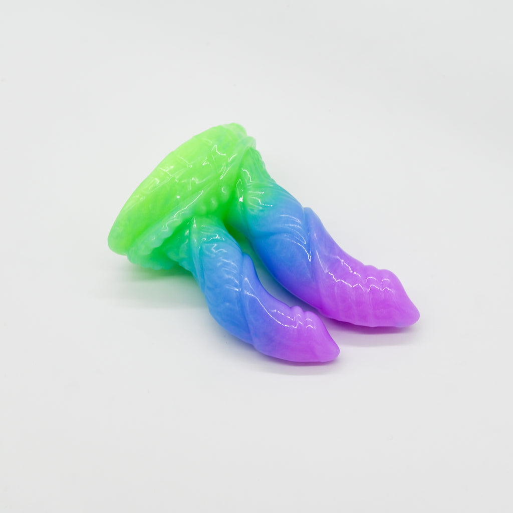 22XKL26 Vasuki Small 0020 UV GITD