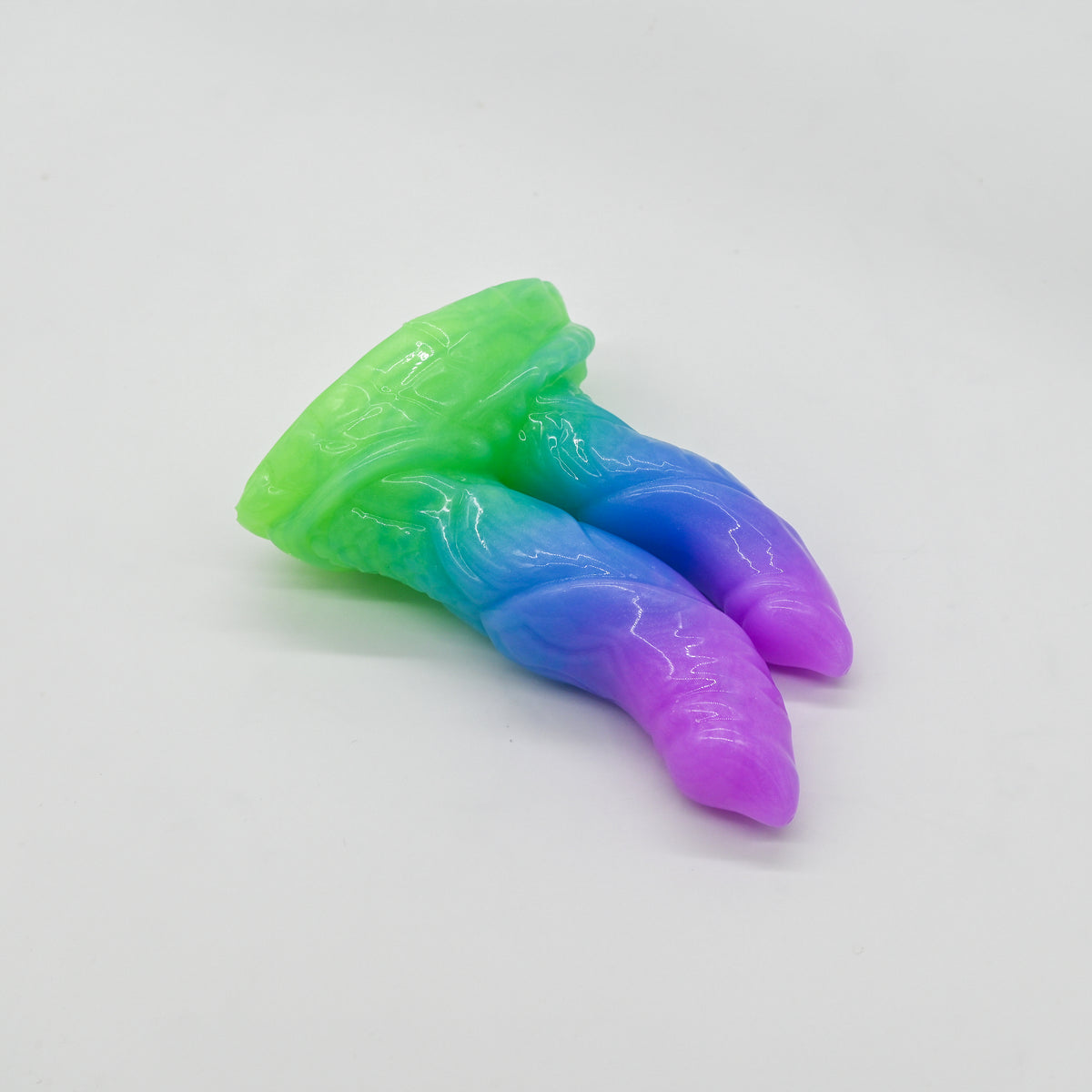 22XKL26 Vasuki Small 0020 UV GITD