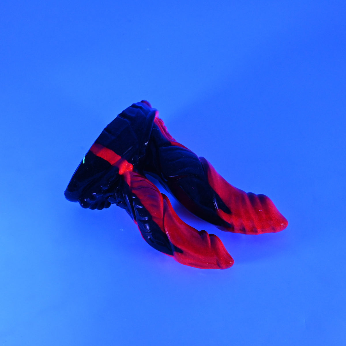 22MKL27 Vasuki Small 0050 UV GITD